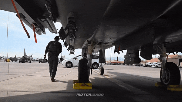 aaa-9.gif