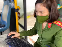 Cận cảnh chiếc xe buýt đặc biệt chạy lưu động cấp căn cước gắn chip cho nhân dân