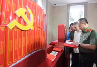 Công an Hà Nội hưởng ứng đợt sinh hoạt chính trị đặc biệt 