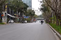 Giảm 'nhiệt' các 'điểm nóng' giao thông ở Hà Nội trong chiều 30 Tết