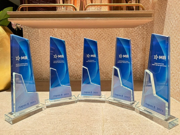 MB vinh dự đạt đồng thời 5 giải thưởng danh giá nhất do Napas trao tặng MB vinh dự đạt đồng thời 5 giải thưởng danh giá nhất do Napas trao tặng