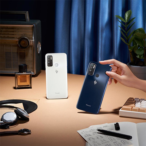 Vsmart Live 4 đánh dấu bước tự chủ 100% từ thiết kế phần cứng, hệ điều hành và sản xuất của VinSmart Vsmart Live 4 đánh dấu bước tự chủ 100% từ thiết kế phần cứng, hệ điều hành và sản xuất của VinSmart