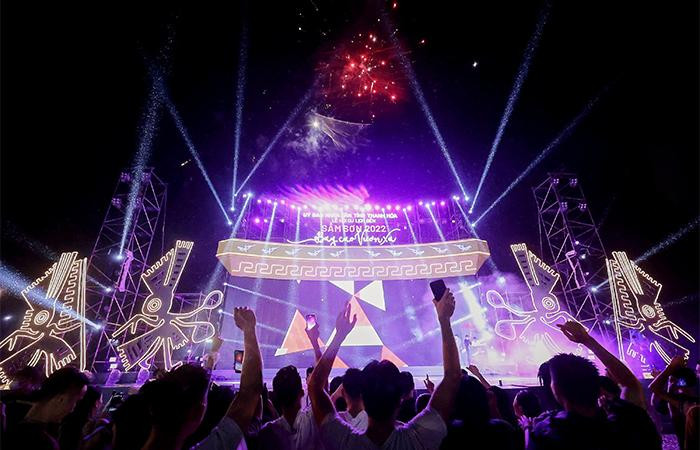 Chuỗi sự kiện Sun Fest mang cá tính riêng là điểm hẹn cuối tuần quen thuộc tại Sầm Sơn