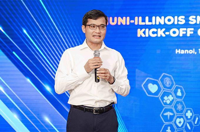 Giáo sư Đỗ Ngọc Minh, Giám đốc Trung tâm Nghiên cứu Sức khỏe Thông minh VinUni-Illinois, Phó Hiệu trưởng danh dự VinUni chia sẻ về lý do ra đời và mục tiêu của Trung tâm Giáo sư Đỗ Ngọc Minh, Giám đốc Trung tâm Nghiên cứu Sức khỏe Thông minh VinUni-Illinois, Phó Hiệu trưởng danh dự VinUni chia sẻ về lý do ra đời và mục tiêu của Trung tâm