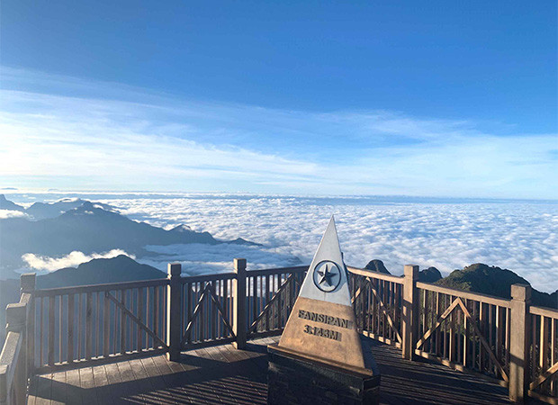 Biển mây đẹp ngợp ngời tại đỉnh Fansipan Biển mây đẹp ngợp ngời tại đỉnh Fansipan