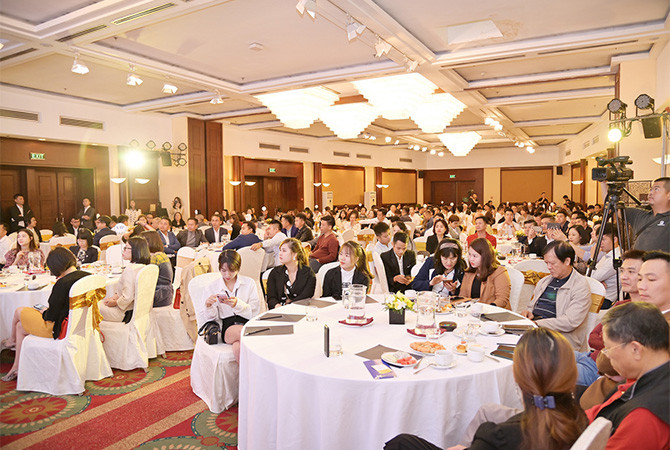 Tọa đàm diễn ra tại Hà Nội, thu hút đông đảo các nhà đầu tư Tọa đàm diễn ra tại Hà Nội, thu hút đông đảo các nhà đầu tư