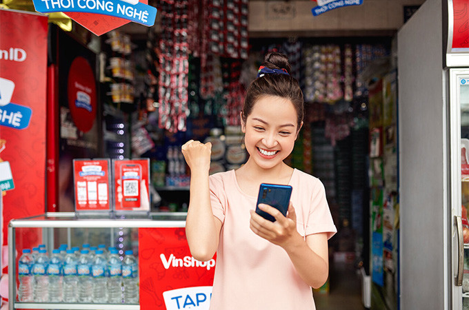 Chủ tạp hóa sẽ được ứng vốn lên đến 70 triệu đồng, miễn lãi tối đa 40 ngày.