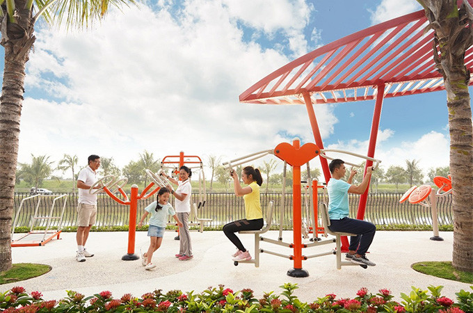 Công viên gym bên hồ San Hô với hàng trăm máy tập ngoài trời nhập khẩu từ châu Âu Công viên gym bên hồ San Hô với hàng trăm máy tập ngoài trời nhập khẩu từ châu Âu