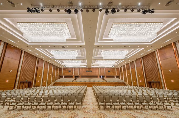 Không gian hội họp sang trọng, đẳng cấp giúp nâng tầm sự kiện Không gian hội họp sang trọng, đẳng cấp giúp nâng tầm sự kiện