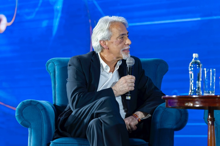 GS. Aldo Steinfeld, ETH Zurich (Thụy Sĩ) chia sẻ về nhiên liệu sinh học thay thế xăng truyền thống