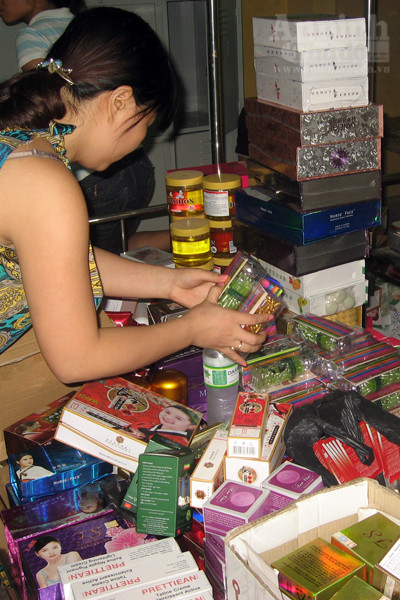 Viên nở ngực, trà giảm cân... mua theo kilogam ảnh 2