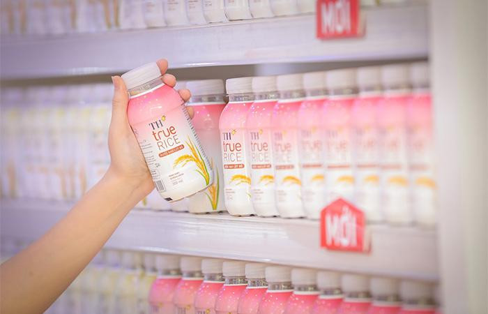 Nước gạo lứt đỏ TH true RICE đã chính thức được bán trên thị trường
