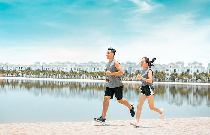 Biền hồ, hồ nước ngọt, bãi cát trắng,..., cuộc sống tại Vinhomes Ocean Park không khác gì các thiên đường du lịch