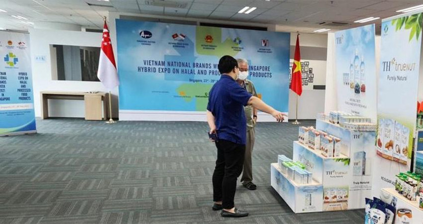 TH tham gia “Tuần lễ Thương hiệu quốc gia Việt Nam 2021 - Triển lãm hybrid các mặt hàng thực phẩm chế biến và Halal” tại Singapore tháng 8/2021. TH tham gia “Tuần lễ Thương hiệu quốc gia Việt Nam 2021 - Triển lãm hybrid các mặt hàng thực phẩm chế biến và Halal” tại Singapore tháng 8/2021.
