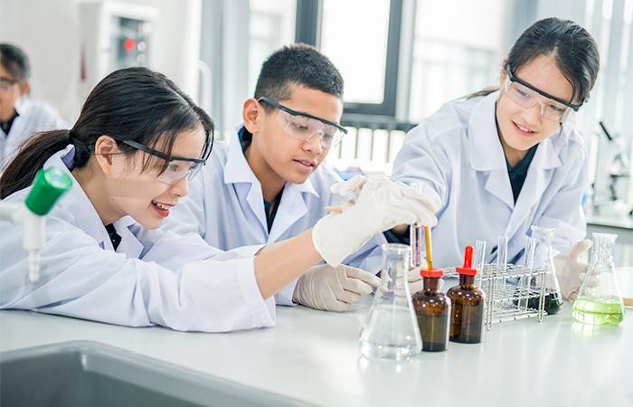 Chứng chỉ A Level Cambridge – tấm vé vàng ứng tuyển vào các đại học Top đầu thế giới Chứng chỉ A Level Cambridge – tấm vé vàng ứng tuyển vào các đại học Top đầu thế giới