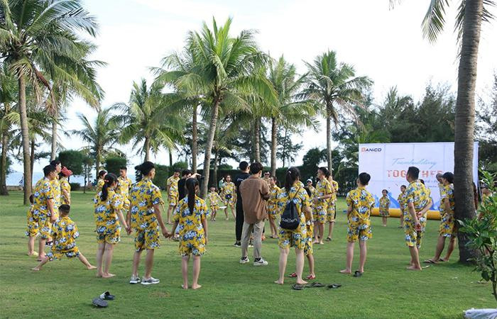 Team building trong khuôn viên FLC Sầm Sơn