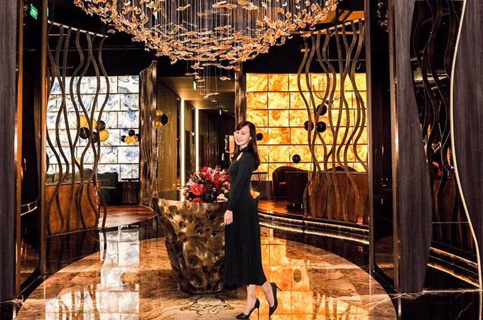 Không gian được trau chuốt đầy tính nghệ thuật tại SKY21 Bar &amp; Lounge (Ảnh: Thương Nguyễn)