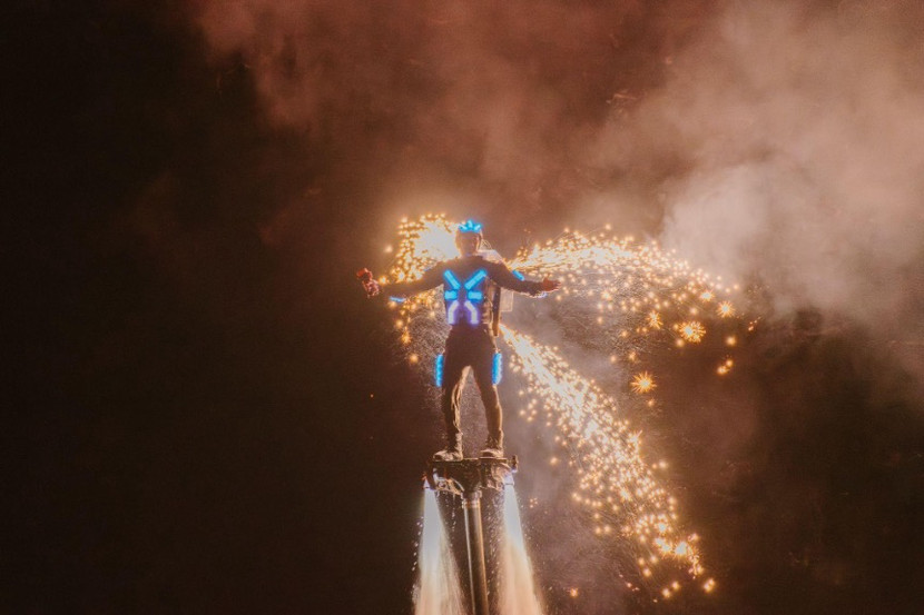 Những quán quân, á quân flyboard thế giới sẽ trở lại Phú Quốc trong mùa 2, mang đến những màn trình diễn mãn nhãn.