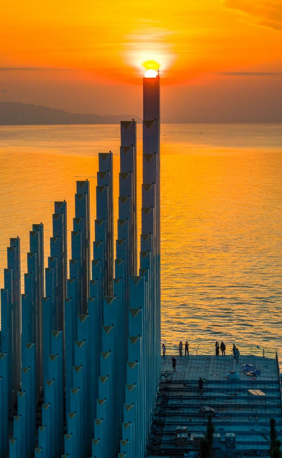 Tháp Tam Thắng trong ánh hoàng hôn. Ảnh: Minh Tú Tháp Tam Thắng trong ánh hoàng hôn. Ảnh: Minh Tú