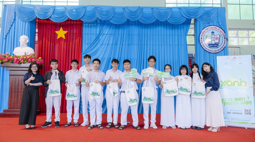 Ban tổ chức quảng bá giới thiệu thông tin cuộc thi Tiếng nói Xanh mùa 3 đến học sinh THPT Chuyên Lê Quý Đôn (Bà Rịa – Vũng Tàu cũ, nay thuộc TP.HCM) vào ngày 15/9.