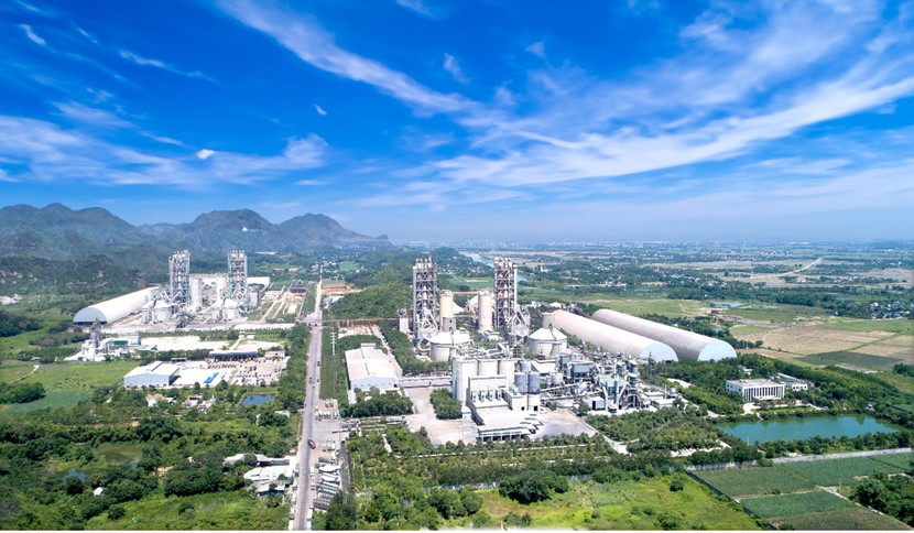 Toàn cảnh nhà máy Xi măng Long Sơn tại Phường Đông Sơn, thị xã Bỉm Sơn, tỉnh Thanh Hóa