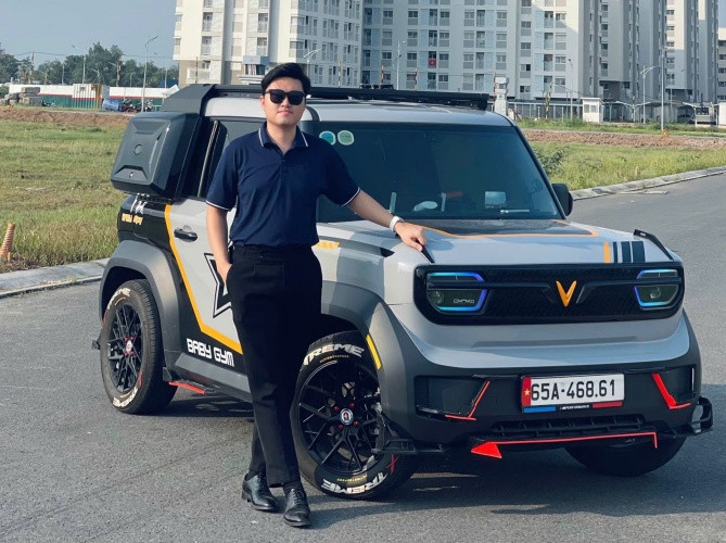 Anh Ngô Xuân Lộc là một trong những người đầu tiên sở hữu VinFast VF 3 ở Cần Thơ.