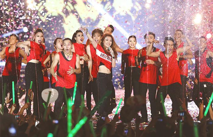 Sự trở lại của Mỹ Tâm trong liveshow “Tri Âm” được hàng triệu fan chờ đón. Sự trở lại của Mỹ Tâm trong liveshow “Tri Âm” được hàng triệu fan chờ đón.