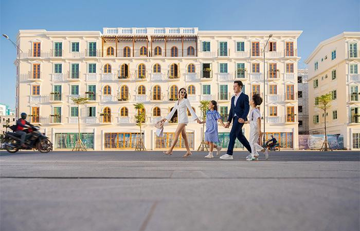 Shophouse sở hữu lâu dài tại các thành phố biển luôn thu hút giới đầu tư nhờ khả năng sinh lời lý tưởng. Shophouse sở hữu lâu dài tại các thành phố biển luôn thu hút giới đầu tư nhờ khả năng sinh lời lý tưởng.