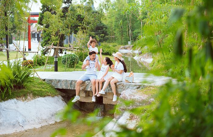 Vị trí đắc địa, tiện ích đầy đủ cộng hưởng với bộ 3 công viên trải dài hơn 3km dọc theo dự án là “bí kíp” để nhân viên môi giới chinh phục khách hàng mua Vinhomes Smart City.