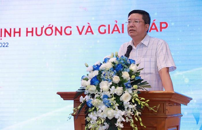 Tiến sĩ Lê Thanh Hòa - Phó Cục trưởng Cục Chế biến và phát triển thị trường nông sản, Bộ Nông nghiệp và phát triển nông thôn, kiêm Giám đốc Văn phòng Kiểm dịch động thực vật SPS Việt Nam phát biểu tại hội thảo