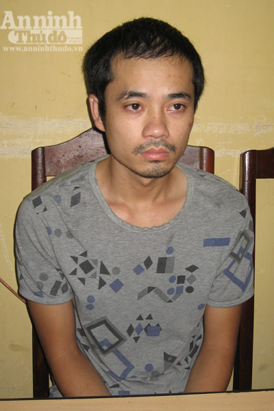 Vũ Đạo và Quách Văn Tuấn tại cơ quan công an