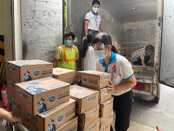 Chăm sóc dinh dưỡng phù hợp cho các y, bác sĩ là việc làm cấp bách để tuyến đầu vững tâm chống dịch