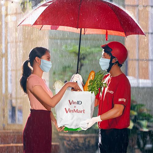 Đi chợ online trên VinID giúp người dân mua sắm an toàn, tiết kiệm trong bối cảnh dịch bệnh.