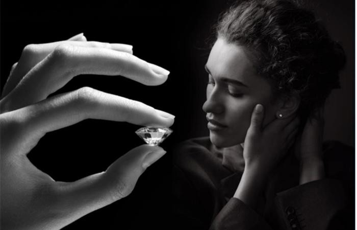 Bộ sưu tập “Beyond Diamond” với những viên kim cương hoàn mỹ là giấc mơ của mọi phụ nữ.