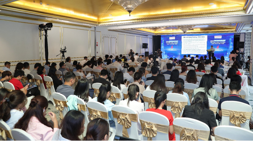 Toàn cảnh Diễn đàn “Đẩy mạnh đổi mới mô hình tăng trưởng kinh tế ở Việt Nam”