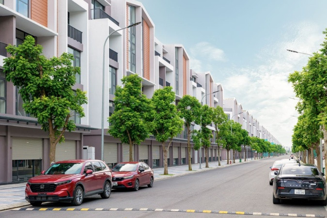 Phân khúc thấp tầng tiếp tục chiếm trọn niềm tin của nhà đầu tư nhờ lợi thế về tiềm năng kinh doanh và khả năng tăng giá Phân khúc thấp tầng tiếp tục chiếm trọn niềm tin của nhà đầu tư nhờ lợi thế về tiềm năng kinh doanh và khả năng tăng giá