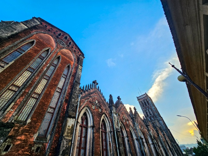 Vương cung thánh đường Sở Kiện với lối kiến trúc nguy nga Vương cung thánh đường Sở Kiện với lối kiến trúc nguy nga