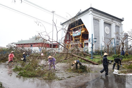 Phục hồi, sửa chữa, dọn dẹp sau bão Phục hồi, sửa chữa, dọn dẹp sau bão