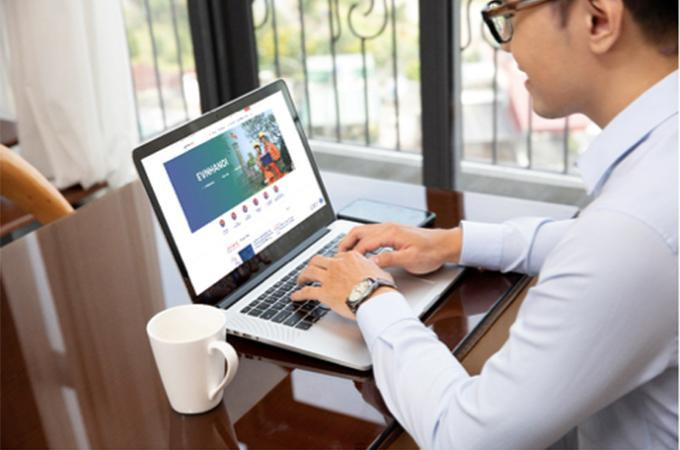 Khách hàng có thể sử dụng các dịch vụ điện mọi lúc, mọi nơi và liên tục 24/24 giờ