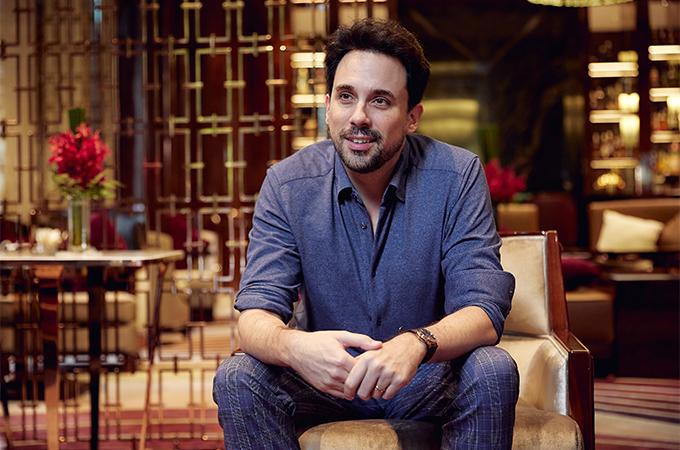 Ông Olivier Ochanine - Giám đốc Âm nhạc và Nhạc trưởng Dàn nhạc giao hưởng Mặt trời- Sun Symphony Orchestra (SSO)