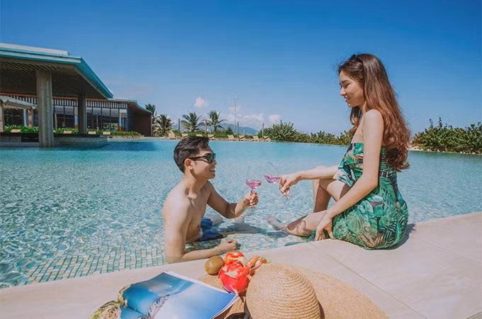 E-voucher có thể sử dụng trên toàn hệ thống FLC Hotels &amp; Resorts, bao gồm khách sạn quy mô bậc nhất Việt Nam vừa khai trương FLC Grand Hotel Quy Nhon.