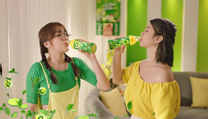 Uống Trà Xanh Không Độ giúp xua tan căng thẳng mệt mỏi để dọn nhà đón tết