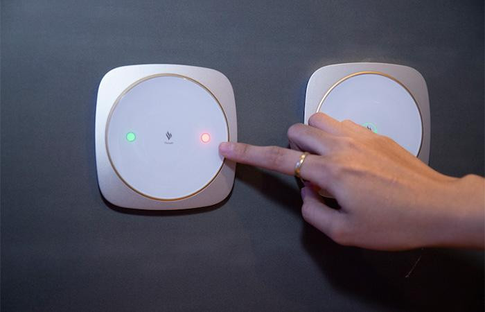 Giải pháp nhà thông minh Vsmart sẽ được ứng dụng tại các đô thị cao cấp Vinhomes cũng như sẽ sớm cung cấp ra thị trường. Giải pháp nhà thông minh Vsmart sẽ được ứng dụng tại các đô thị cao cấp Vinhomes cũng như sẽ sớm cung cấp ra thị trường.