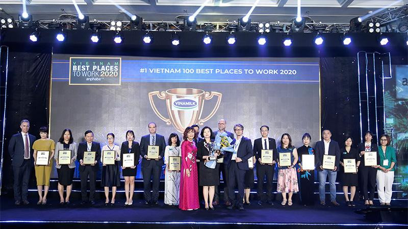 Với nhiều chính sách tiên tiến hướng đến người lao động, Vinamilk được bình chọn là nơi làm việc tốt nhất Việt Nam liên tiếp 3 năm vừa qua