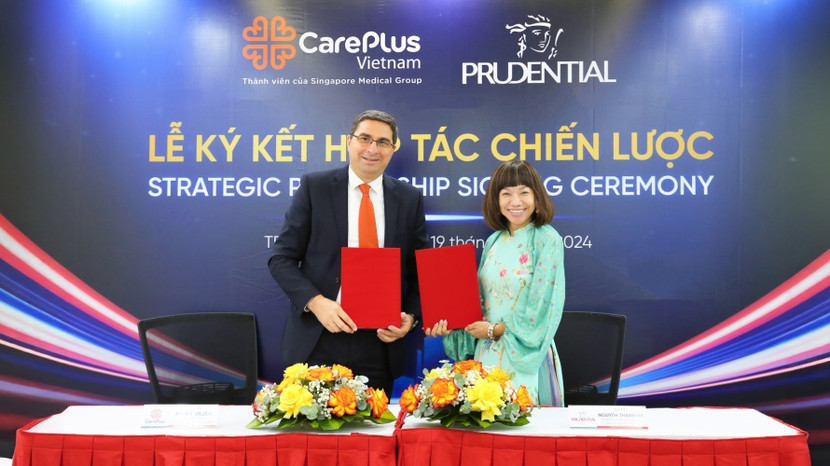 Đại diện Prudential và CarePlus ký kết hợp tác chiến lược, ông Attila Vajda – Tổng Giám đốc của Hệ thống phòng khám CarePlus, và bà Nguyễn Thanh Hà – Phó Tổng Giám đốc Giao dịch bảo Hiểm Prudential Việt Nam Đại diện Prudential và CarePlus ký kết hợp tác chiến lược, ông Attila Vajda – Tổng Giám đốc của Hệ thống phòng khám CarePlus, và bà Nguyễn Thanh Hà – Phó Tổng Giám đốc Giao dịch bảo Hiểm Prudential Việt Nam