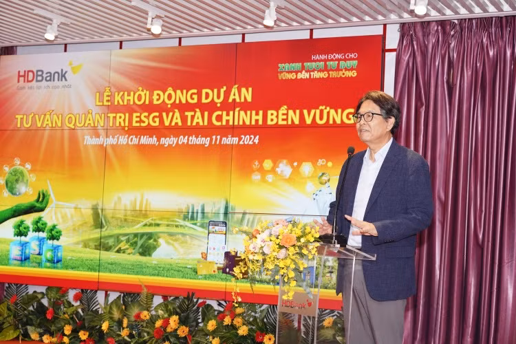 Ông Kim Byoungho - Chủ tịch Hội đồng Quản tri HDBank, Chủ tịch Ủy ban ESG của HDBank phát biểu tại sự kiện