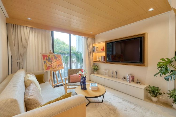 Người châu Á thường chuộng sở hữu tài sản nhà ở, đặc biệt là khi chuẩn bị kết hôn. Ảnh Ánh Dương