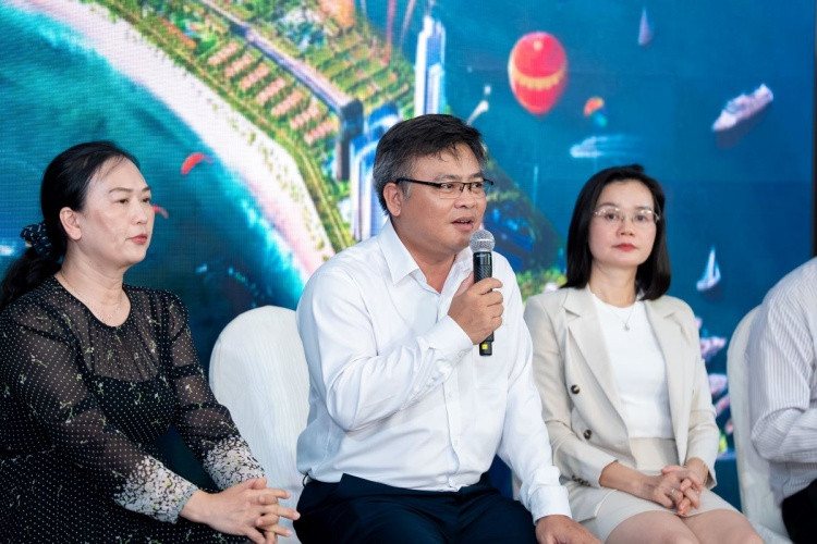 Theo PGS.TS Phạm Văn Song cho rằng dự án Vinhomes Green Paradise sẽ trở thành động lực tăng trưởng quan trọng của TP.HCM Theo PGS.TS Phạm Văn Song cho rằng dự án Vinhomes Green Paradise sẽ trở thành động lực tăng trưởng quan trọng của TP.HCM