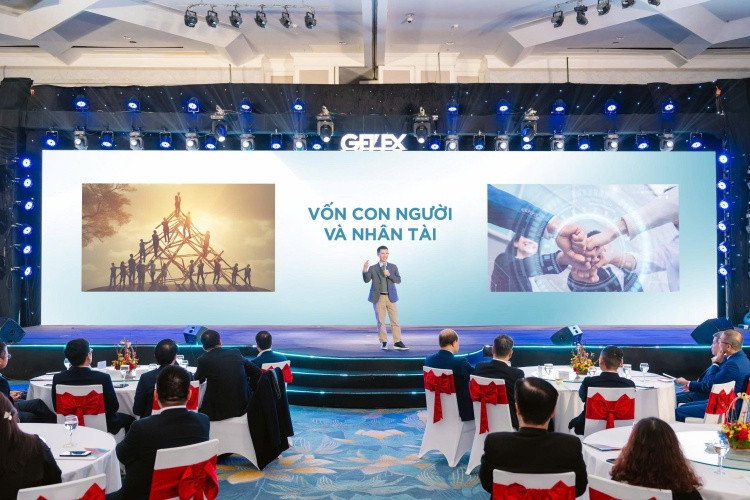 Ông Nguyễn Trọng Hiền – Chủ tịch HĐQT GELEX chia sẻ tại một hội thảo nội bộ.