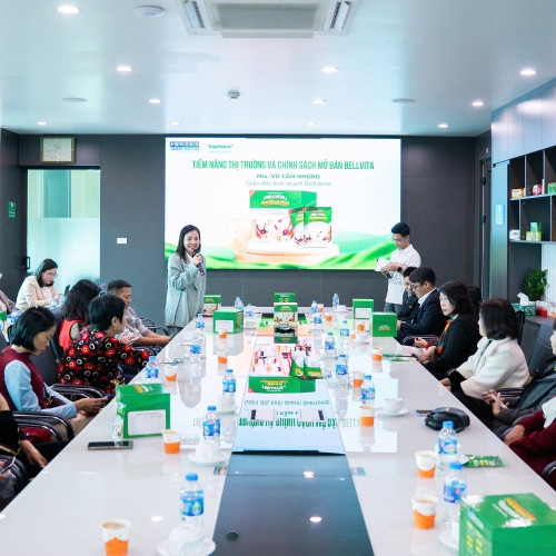 Đại diện của BellHome, Traphaco CNC và các đối tác tại buổi sự kiện ra mắt Bellvita Nutritious Meal Đại diện của BellHome, Traphaco CNC và các đối tác tại buổi sự kiện ra mắt Bellvita Nutritious Meal
